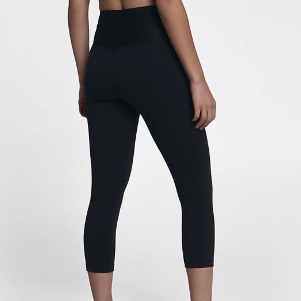 Nike Sculpt Lux Women's High-Rise Training Crops - Picture 3 of 5